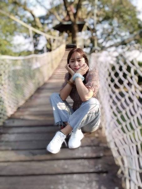 xmue xmue အကိတ်ကြီး အလန်းတွေကြည့်ရင် .